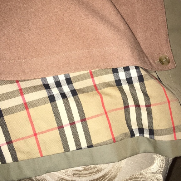 Burberry Men’s Lined Trench Coat - Picture 2 of 3